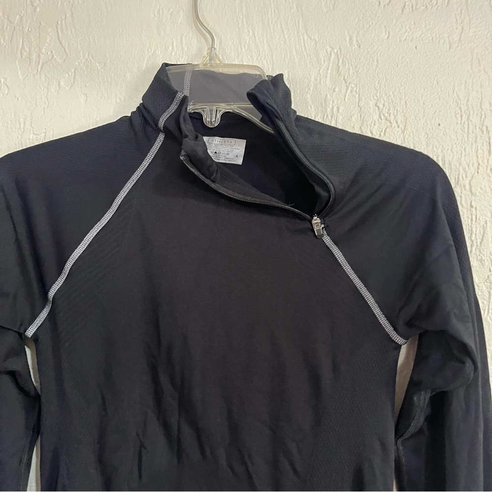 Athleta Finish Fast Asymmetrical Half Zip Pullover Size S - Picture 5 of 11